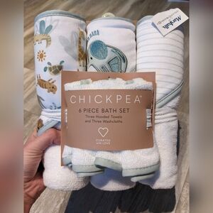 NWT Chickpea Baby Bath Set